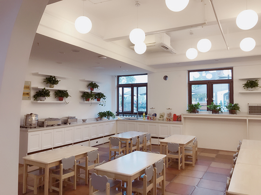 阳光餐厅.jpg 阳光餐厅.jpg